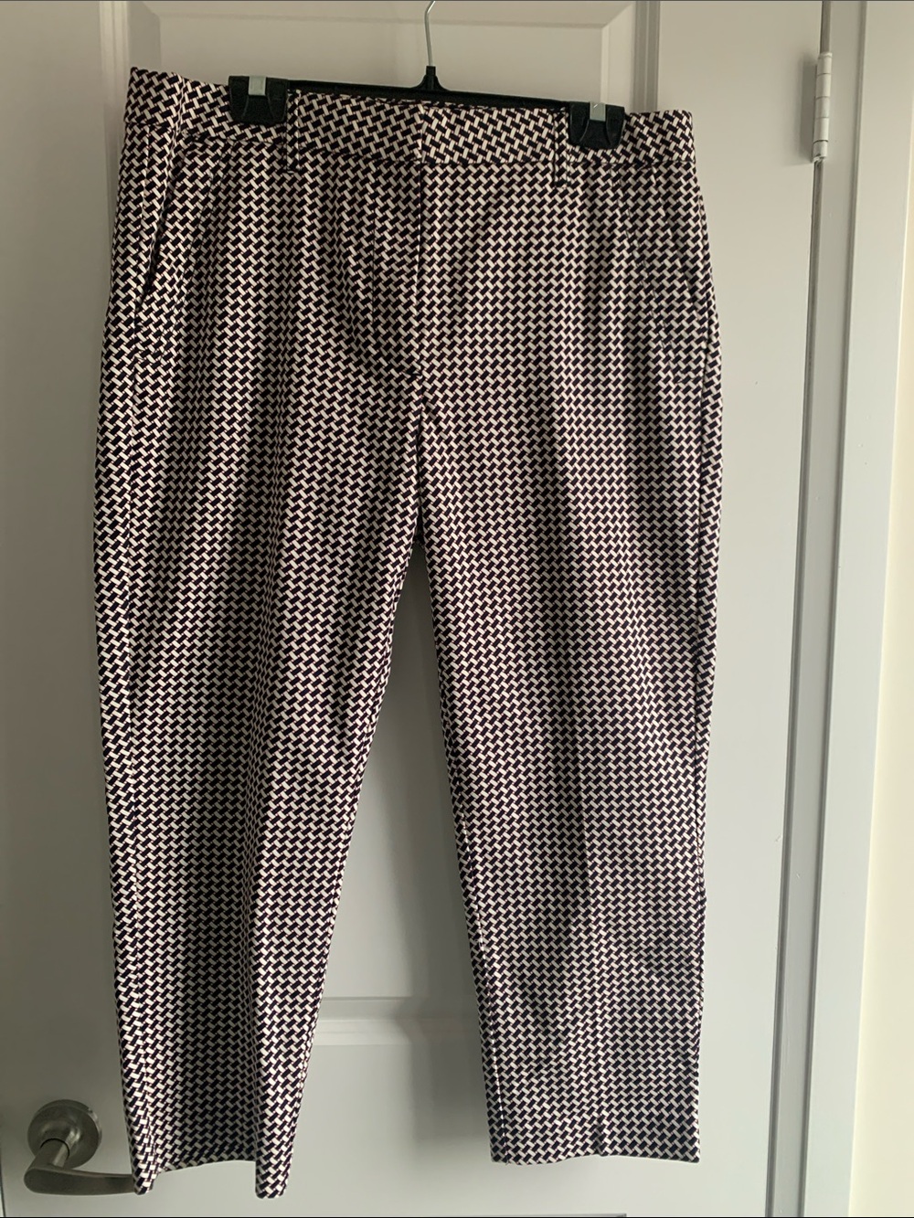 Tommy Hilfiger Black, Red & White Patterned Capris, Size 12
